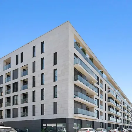 Cloche D'or Proximity - Sleek Urban Space *