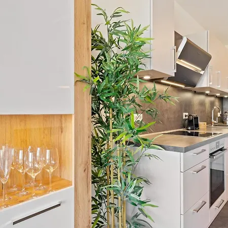 Apartamento Cloche D'or Proximity - Sleek Urban Space *