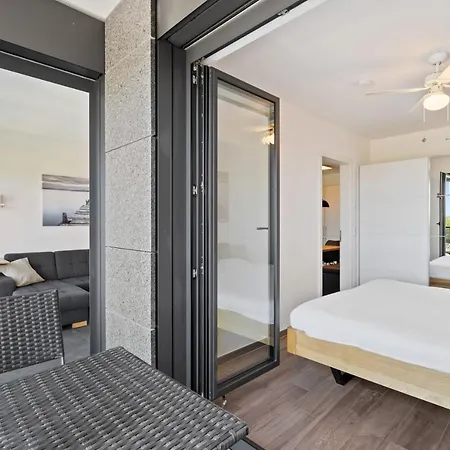 Cloche D'or Proximity - Sleek Urban Space